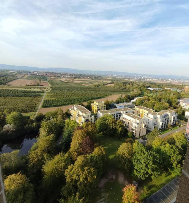 Penthouse-Feeling Bei Zdf - Straba Zur Innenstadt Mohuč Exteriér fotografie