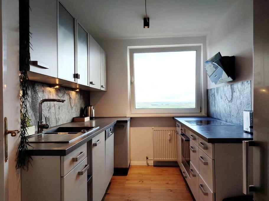 Penthouse-Feeling Bei Zdf - Straba Zur Innenstadt Mohuč Exteriér fotografie